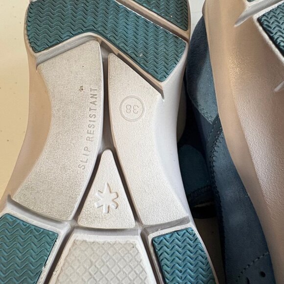 Dansko Emmy Blue Suede Mary Jane Flats Size 38 - Picture 13 of 14